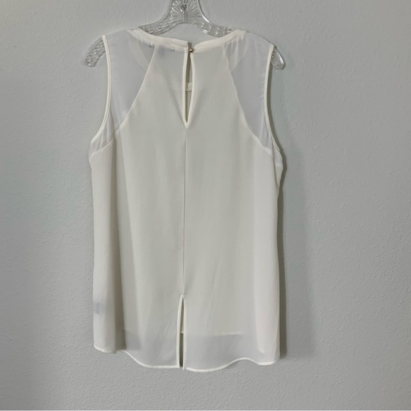 Signature Studio Lightweight Sleeveless Blouse Shirt with Gold Details size L - Picture 5 of 12